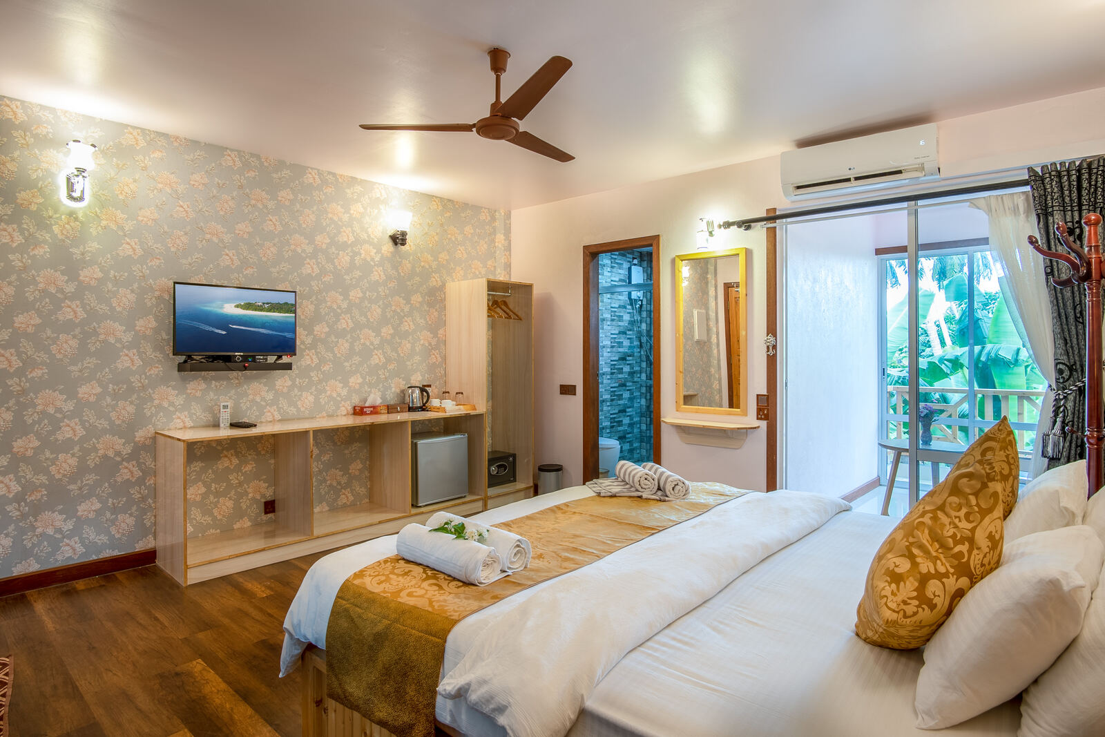Deluxe Room at Ostrov Palm Villa